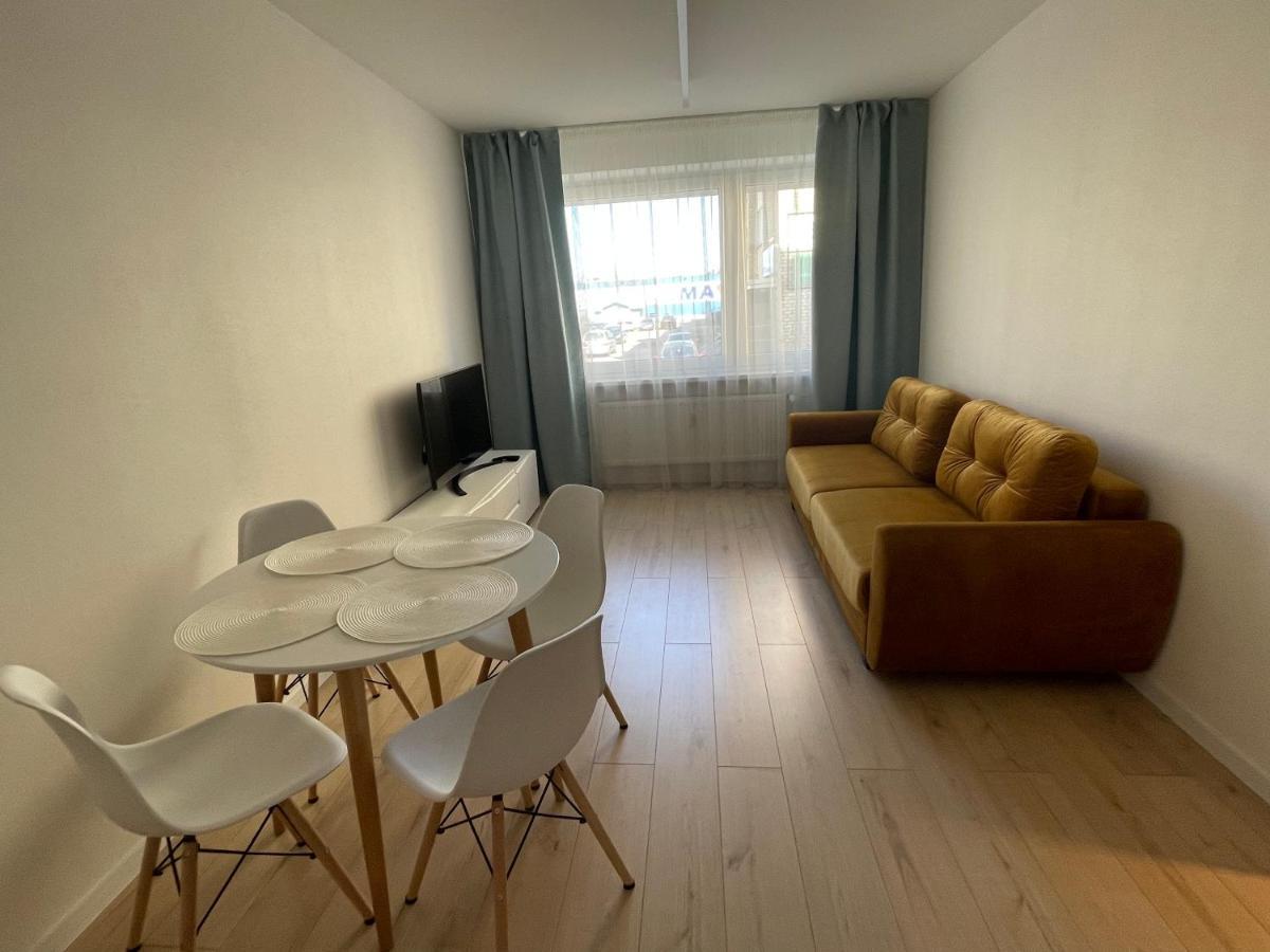 Mb Livinga Apartamentai Taikos G Mažeikiai Extérieur photo